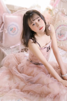 亲戚多人交换乱小说